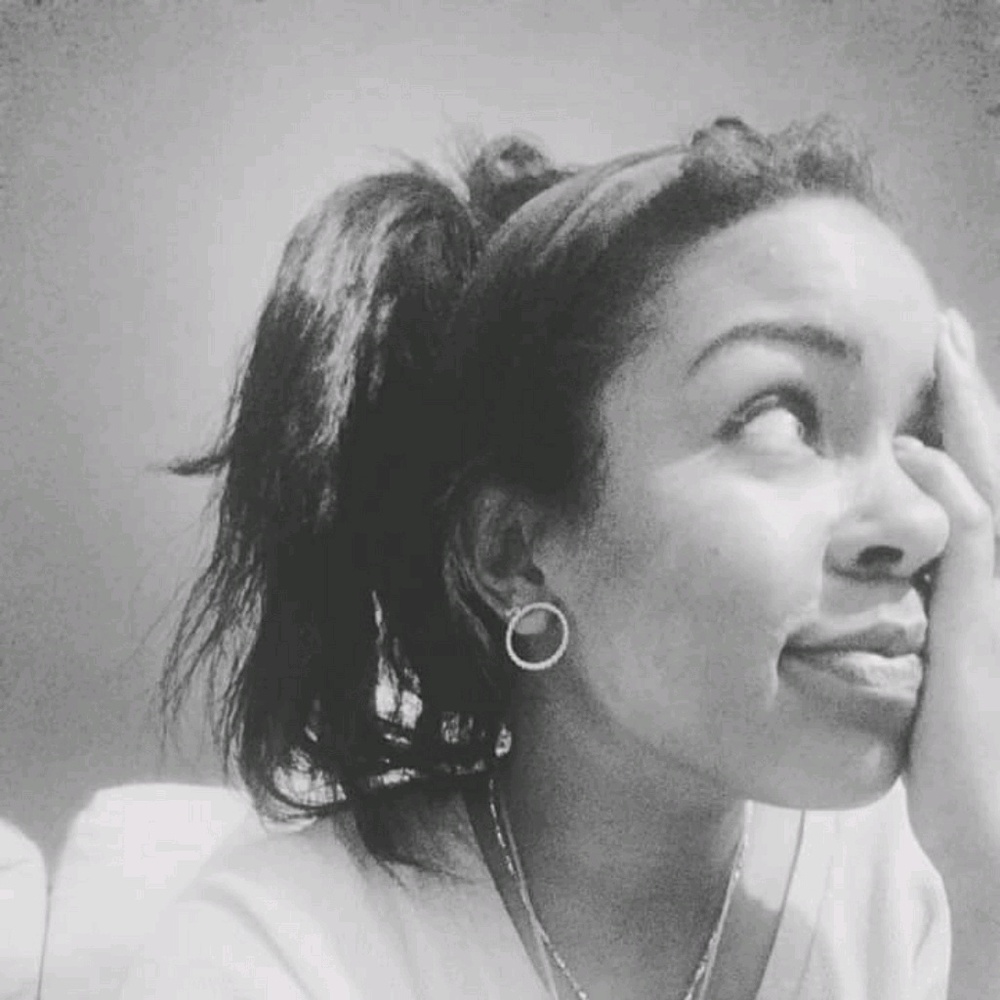 Meet your Posher, Noelle